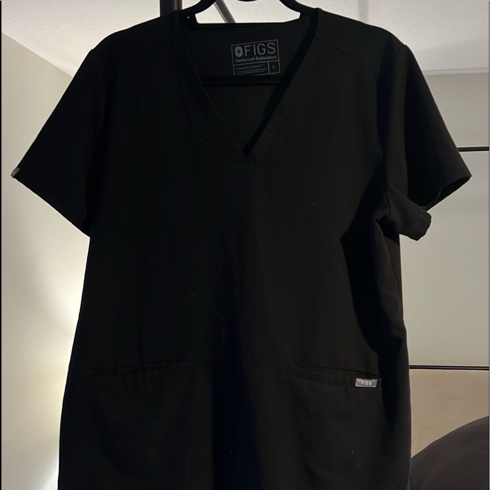 Figs Casma Three-pocket Top